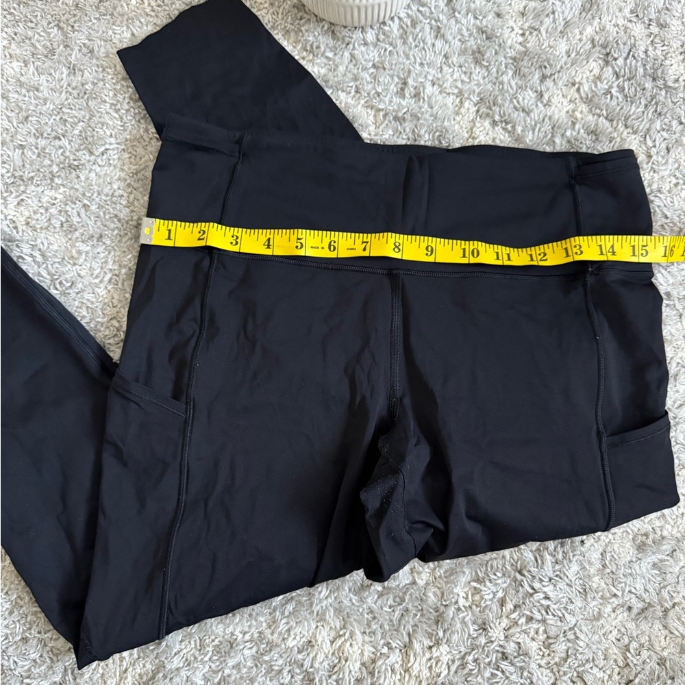 Lululemon Fast and Free Crop - Picture 3 of 11